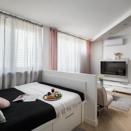 Air-Conditioned Premium Loft Warsaw Skyline Only 900 M To Central Station Ngoại thất bức ảnh