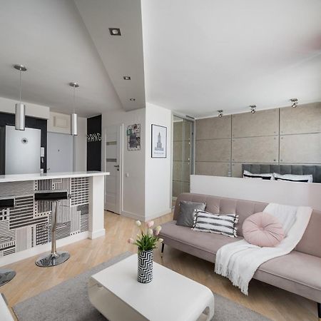 Air-Conditioned Premium Loft Warsaw Skyline Only 900 M To Central Station Ngoại thất bức ảnh